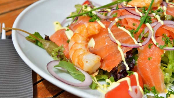 Салаты на 8 марта: ТОП-5 рецептов