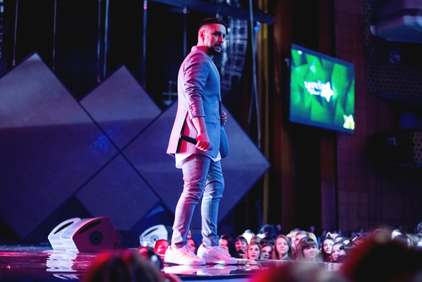 YUNA 2016: MONATIK выступил вместе с группой Green Grey