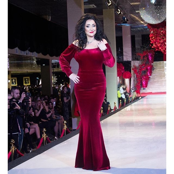 Лолита рассказала, что Александр Цекало не платит алименты на их дочь