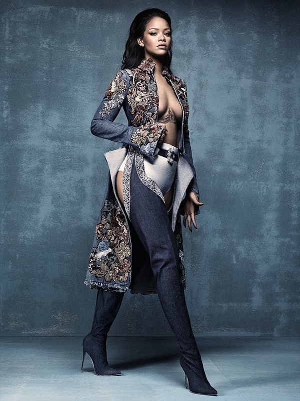 Рианна создала капсульную коллекцию обуви для Manolo Blahnik