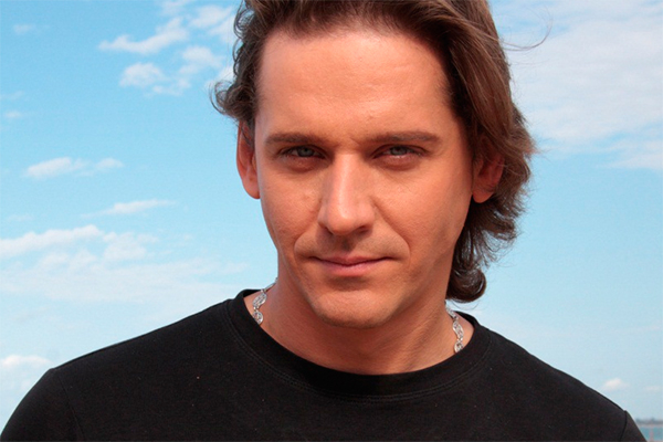 Актера Юрия Батурина экстренно госпитализировали