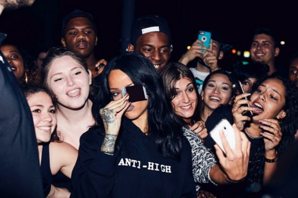 instagram.com/badgalriri