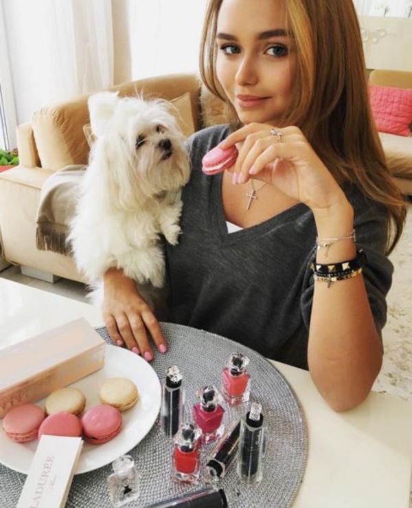 16-летняя дочь Дмитрия Маликова проводит каникулы в Таиланде