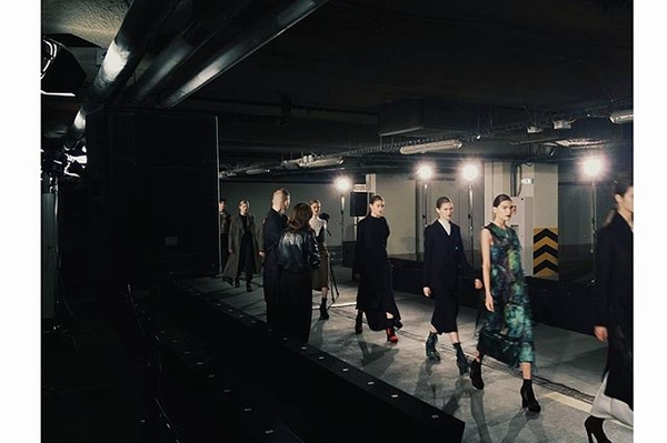 instagram.com/vickykhalabuzar