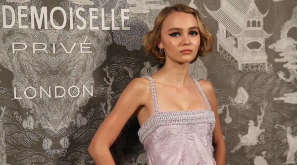 У 16-летней дочери Джонни Деппа роман со взрослым парнем