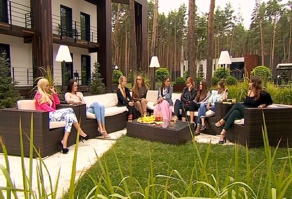 Холостяк 6 сезон: одна из участниц решила сбежать