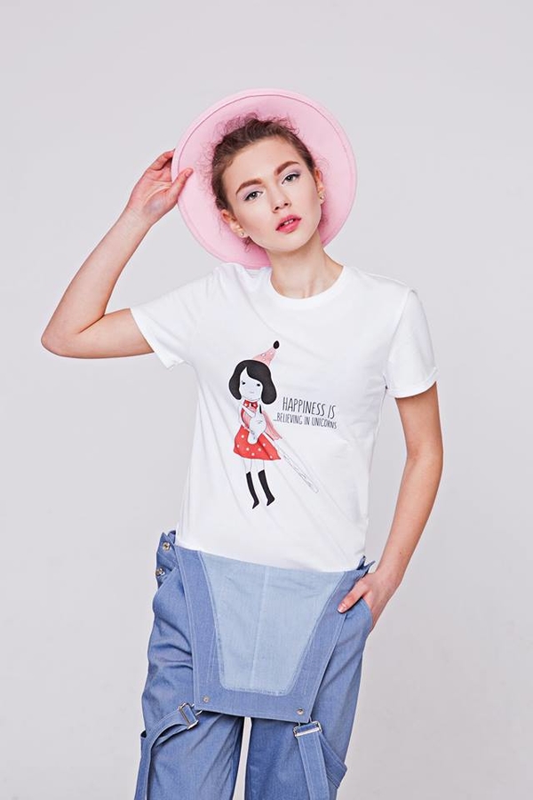 Вещь дня: девичья футболка