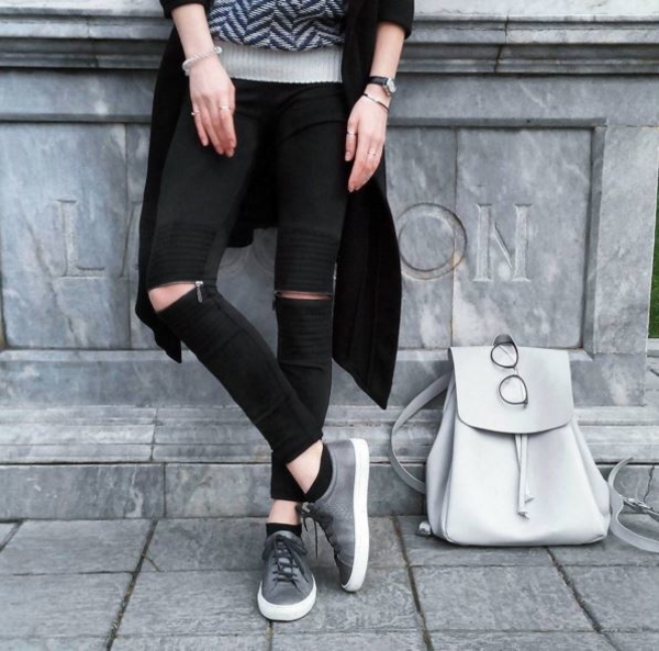 Вещь дня: брюки с прорезями на коленях