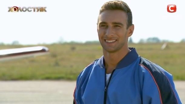 Холостяк 6 сезон онлайн: в пятом выпуске церемония роз состоялась в метро