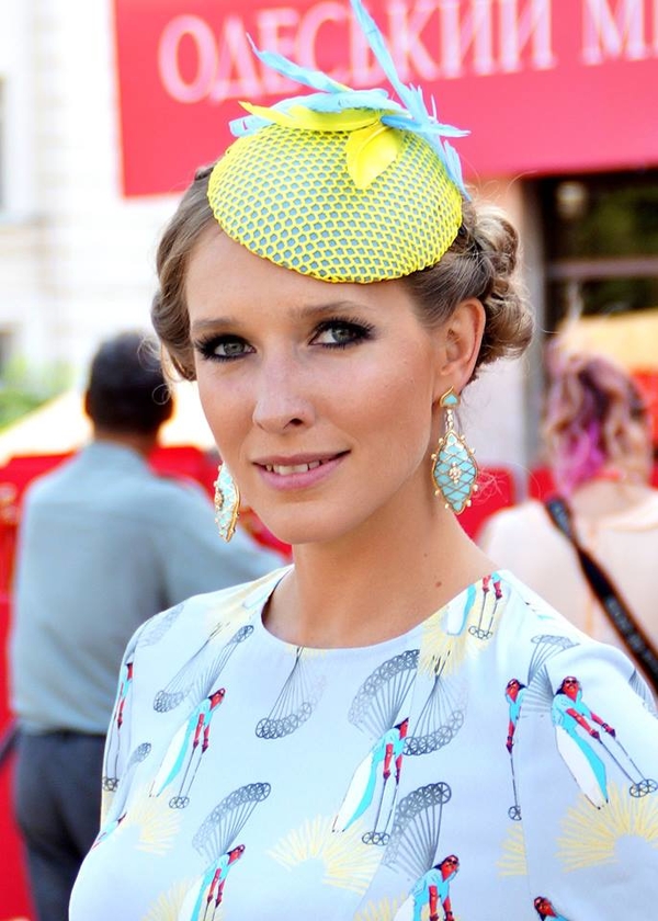 Катя Осадчая показала фото без макияжа