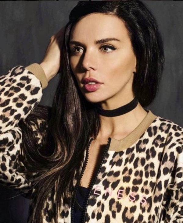 Анна Седокова похвасталась фигурой в спортзале в Лос-Анджелесе