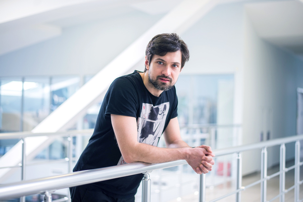 Солист группы Bahroma: Терпеть не могу, когда девочки говорят мне "котик"