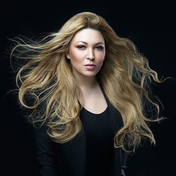 Пьяная Ирина Дубцова сорвала свой концерт в Беларуси