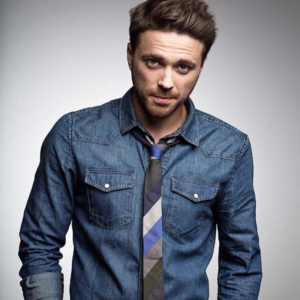 Актер Александр Попов: Больше всего боюсь смотреть в камеру