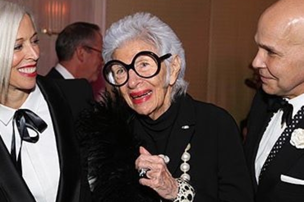 instagram.com/iris.apfel
