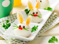 Пасхальные кролики из вареных яиц
