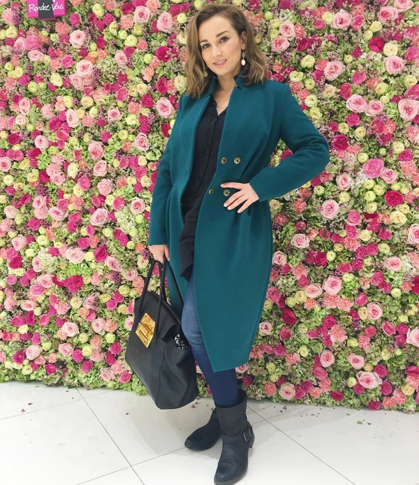 Учитель Анфисы Чеховой пытался заставить ее сняться обнаженной