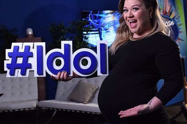 instagram.com/kellyclarkson