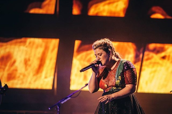 instagram.com/kellyclarkson