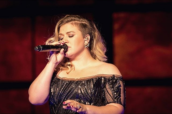 instagram.com/kellyclarkson