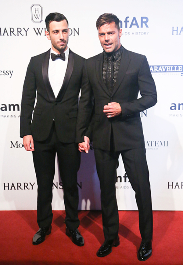 Рики Мартин впервые вышел в свет с новым бойфрендом