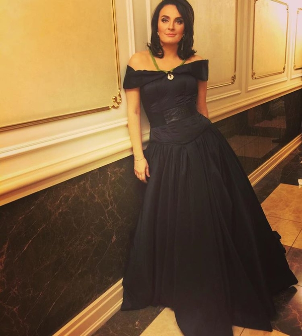 Елена Ваенга: Русские не сдаются