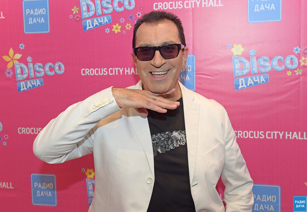 Внучки-близняшки Александра Буйнова вышли на подиум