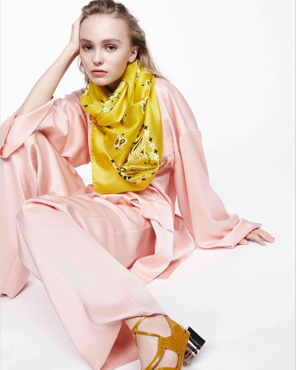 16-летняя дочь Джонни Деппа снялась для обложки Vanity Fair