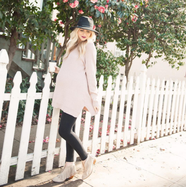 Весенние образы для беременных из Instagram