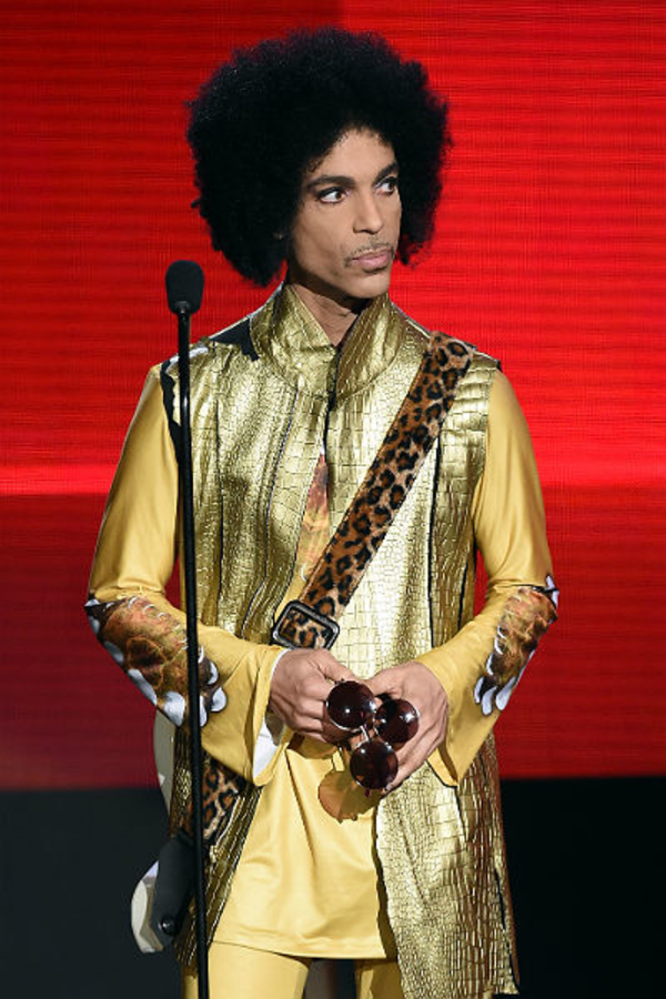 Умер певец Принс: первые подробности случившегося
