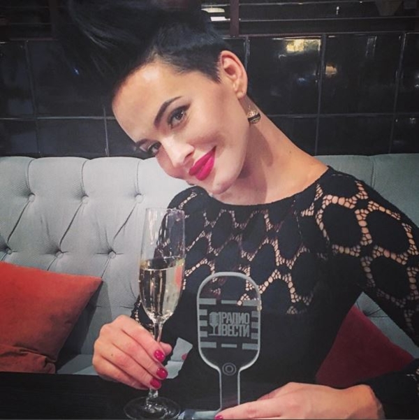 Даша Астафьева в очередной раз оголилась