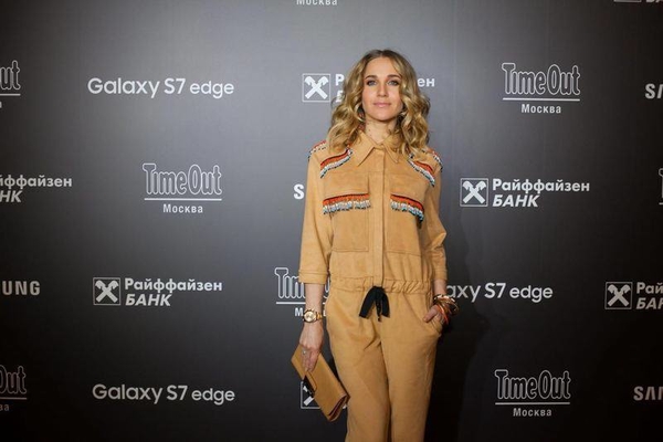 Юлия Ковальчук сняла новый клип о любви в социальной сети