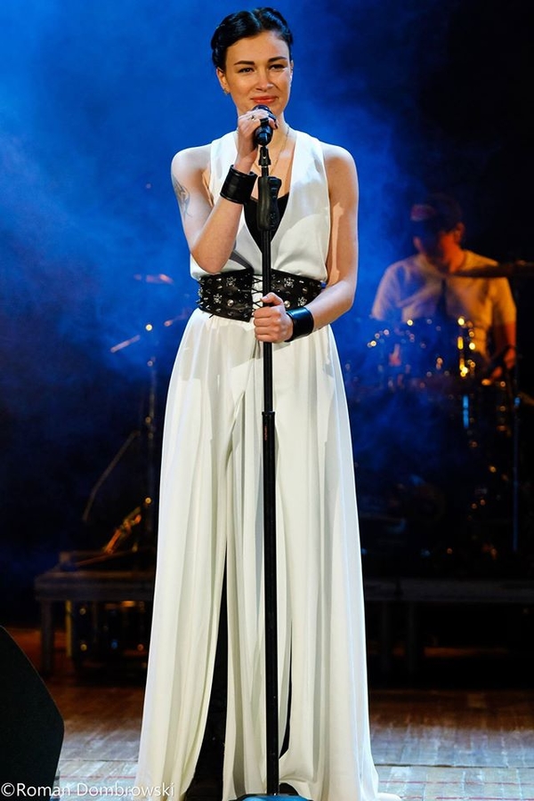 Анастасия Приходько: Я официально отказываюсь от песни Мамо