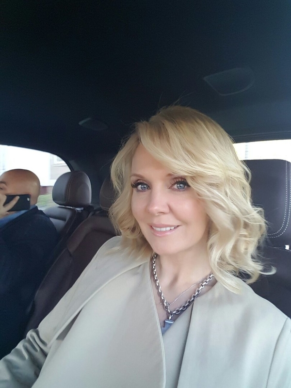 48-летняя Валерия поразила фигурой в бикини