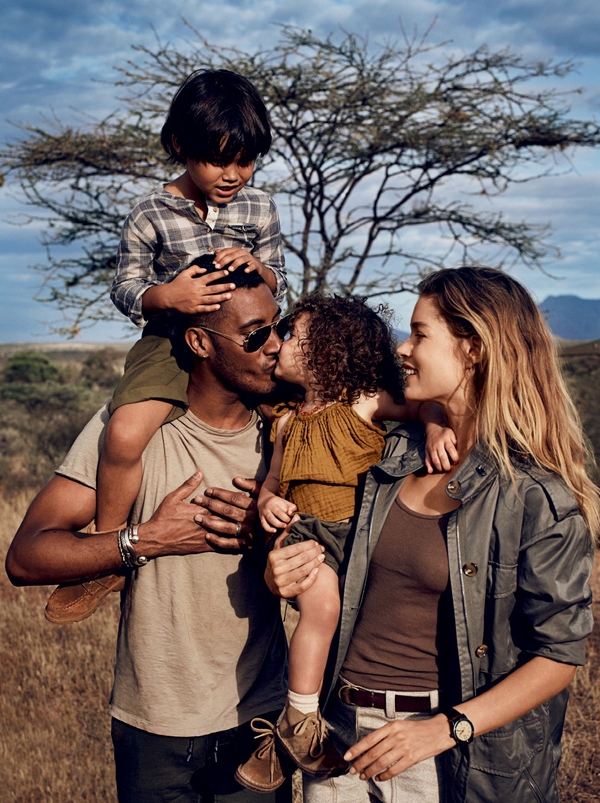 Даутцен Крус снялась в семейной фотосессии