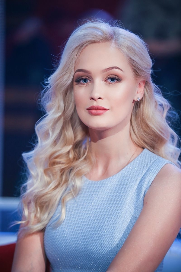 Холостяк 6 сезон: детские фото Снежаны