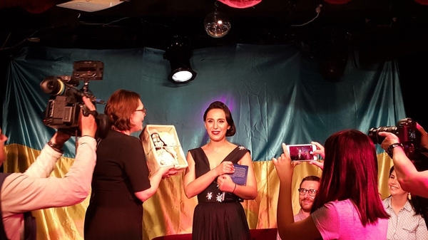 Євробачення 2016: Джамала зустрілася із фанами й послом України у Швеції