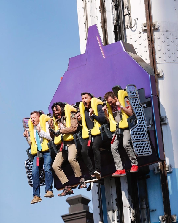 Сергей Лазарев покатался на аттракционах в Стокгольме