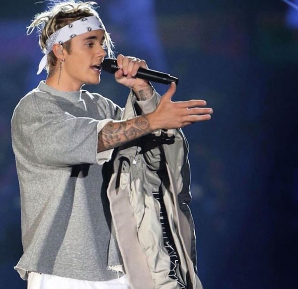 Джастин Бибер сделал татуировку на лице