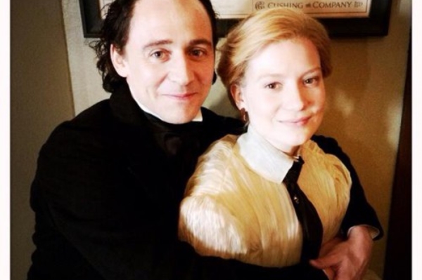 twitter.com/twhiddleston