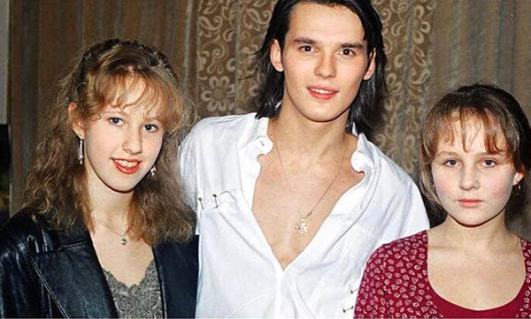 В Сеть попало фото Ксении Собчак в юности