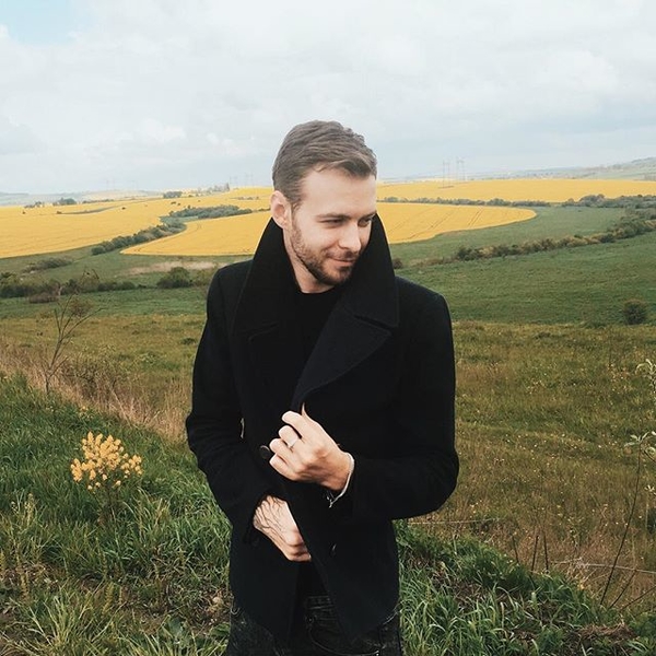 Макс Барских и Даша Суворова спели на украинском языке о любви