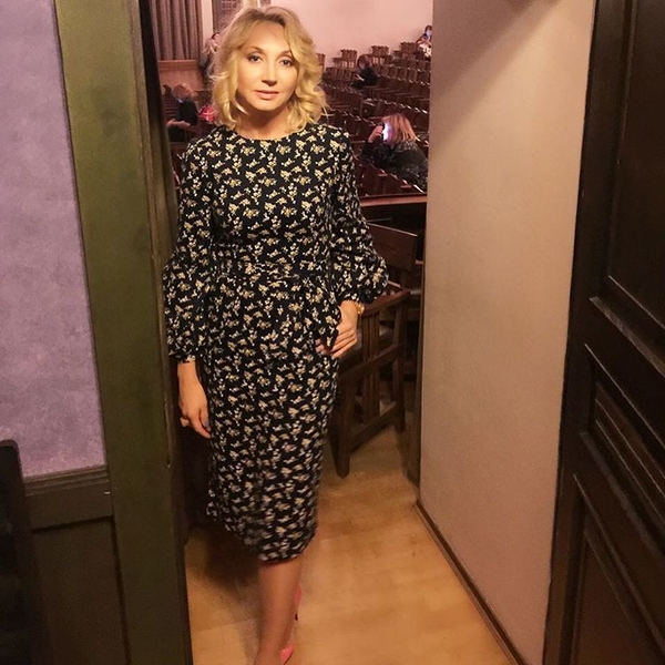 Кристина Орбакайте украсила обложку журнала