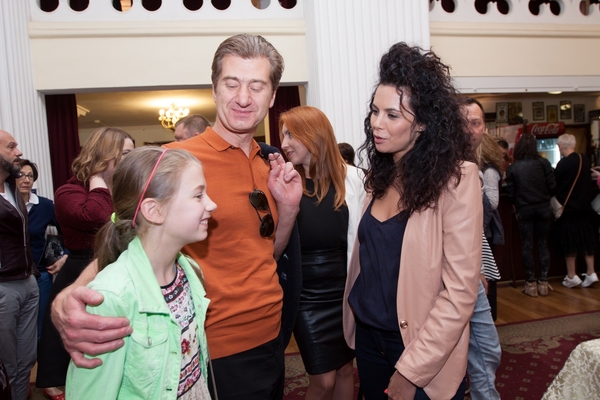 Каменских, Анна Завальская и Юрий Никитин посетили премьеру нового театра