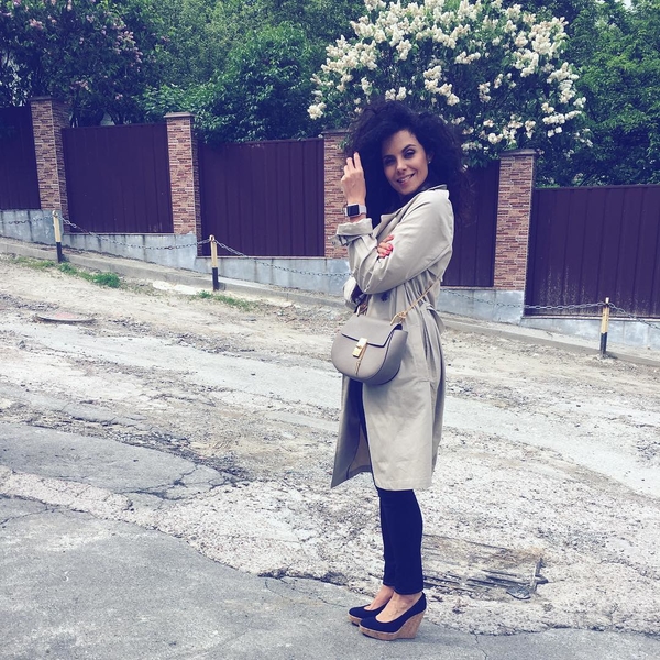 Каменских поплавала с дельфинами и рассказала, как она расслабляется