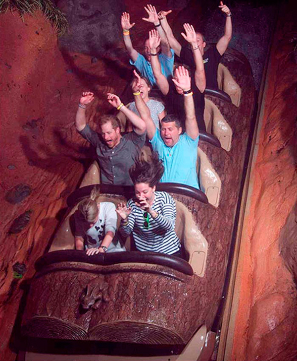 В Сеть попало раритетное детское фото принца Гарри с принцессой Дианой