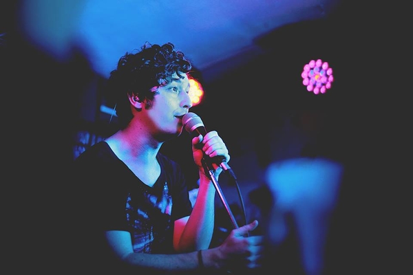 Дмитрий Шуров представил новый клип на песню Родимки