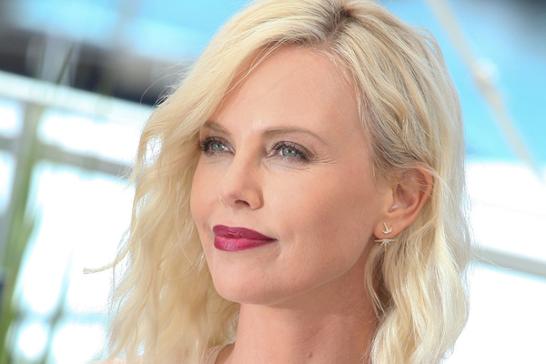 Форсаж 8: в Сети появилось первое фото с Шарлиз Терон