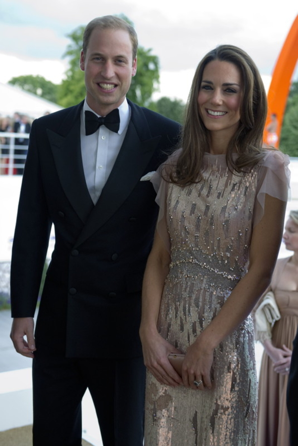 В Сети появился новый портрет принца Уильяма и Кейт Миддлтон