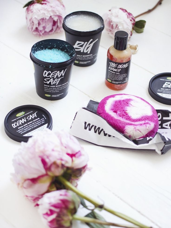 ТОП-3 бесполезных beauty-средства